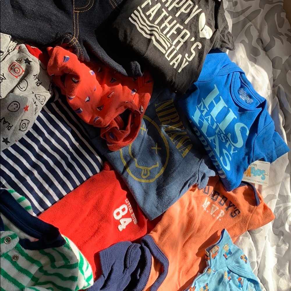 Newborn- 0-3 months boy clothes - Picture 2 of 3